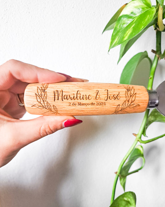 Abre Cápsulas Personalizado - Lembrança Casamento