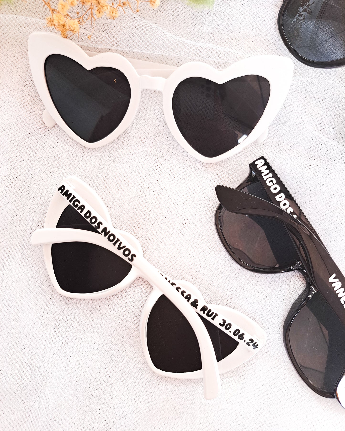 Óculos de Sol Personalizados para Casamento | Personalização na Haste