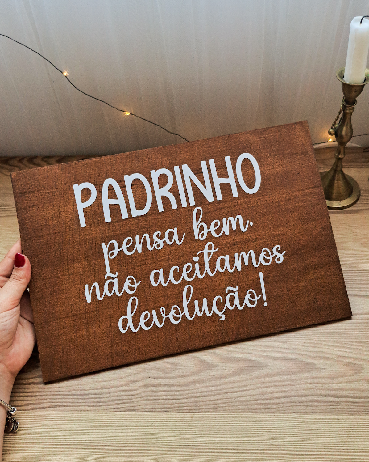 Placa de Entrada Igreja - Madeira