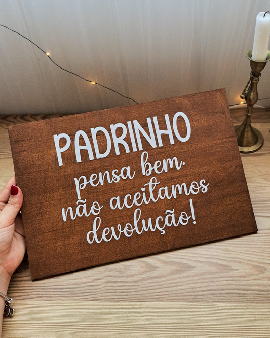 Placa de Entrada Igreja - Madeira